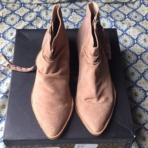 CLEARANCE! NIB Charles David Booties